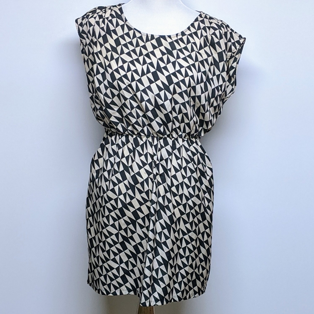 Forever 21 Lightweight Dress Sz M